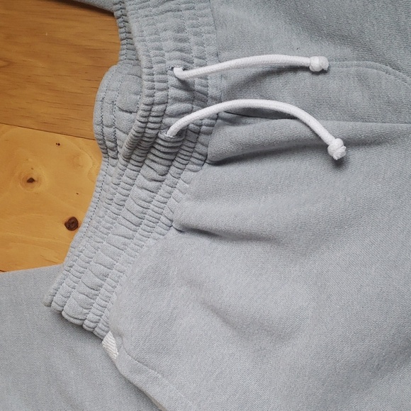 Under Armor Joggers - Picture 3 of 12